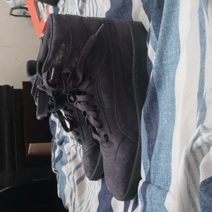 Men's Size 11 Grey Puma Boots